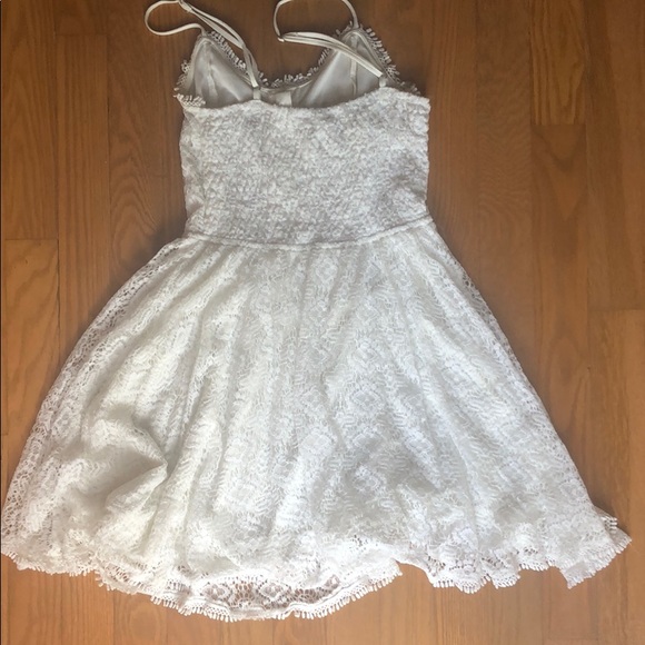 White Lace Dress - Picture 3 of 4